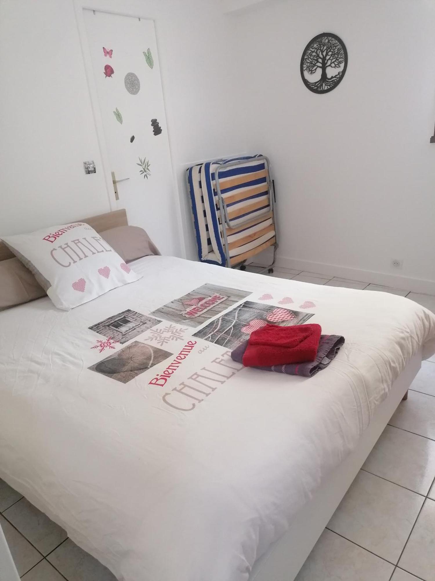 Apartment Le Petit -appartement Proche De La Vieille , Du Centre Et Du Tram- Petit Dejeuner Offert Le Mans