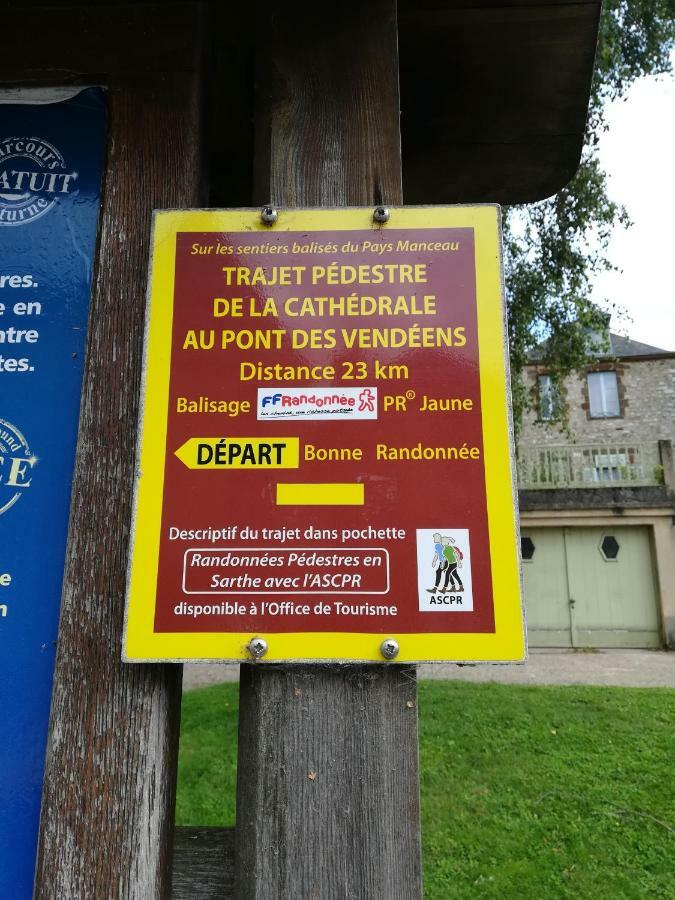 Le Petit -appartement Proche De La Vieille , Du Centre Et Du Tram- Petit Dejeuner Offert Apartment Le Mans